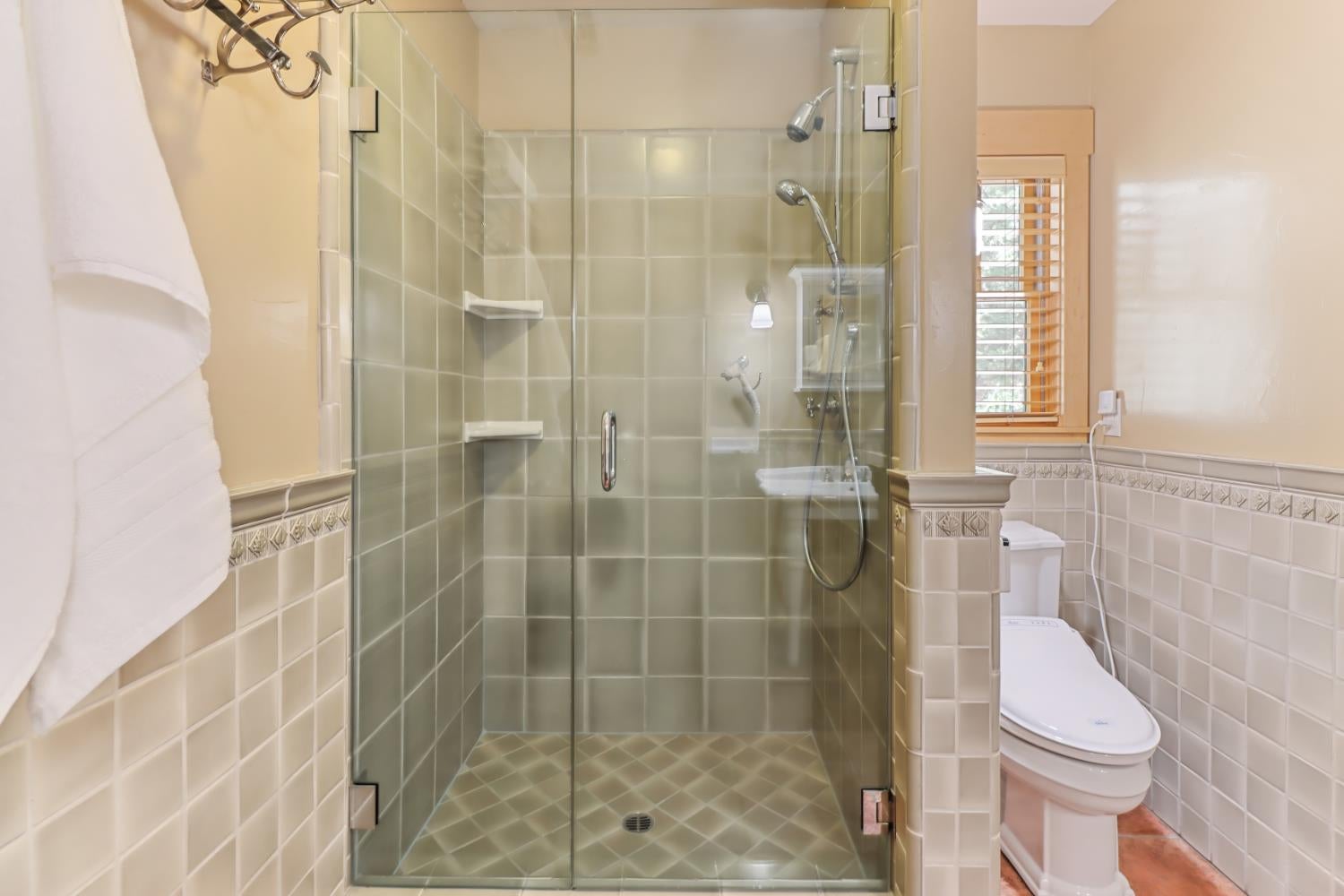 Davis, California, 95616, United States, ,5 BathroomsBathrooms,Residential,Active,1843441