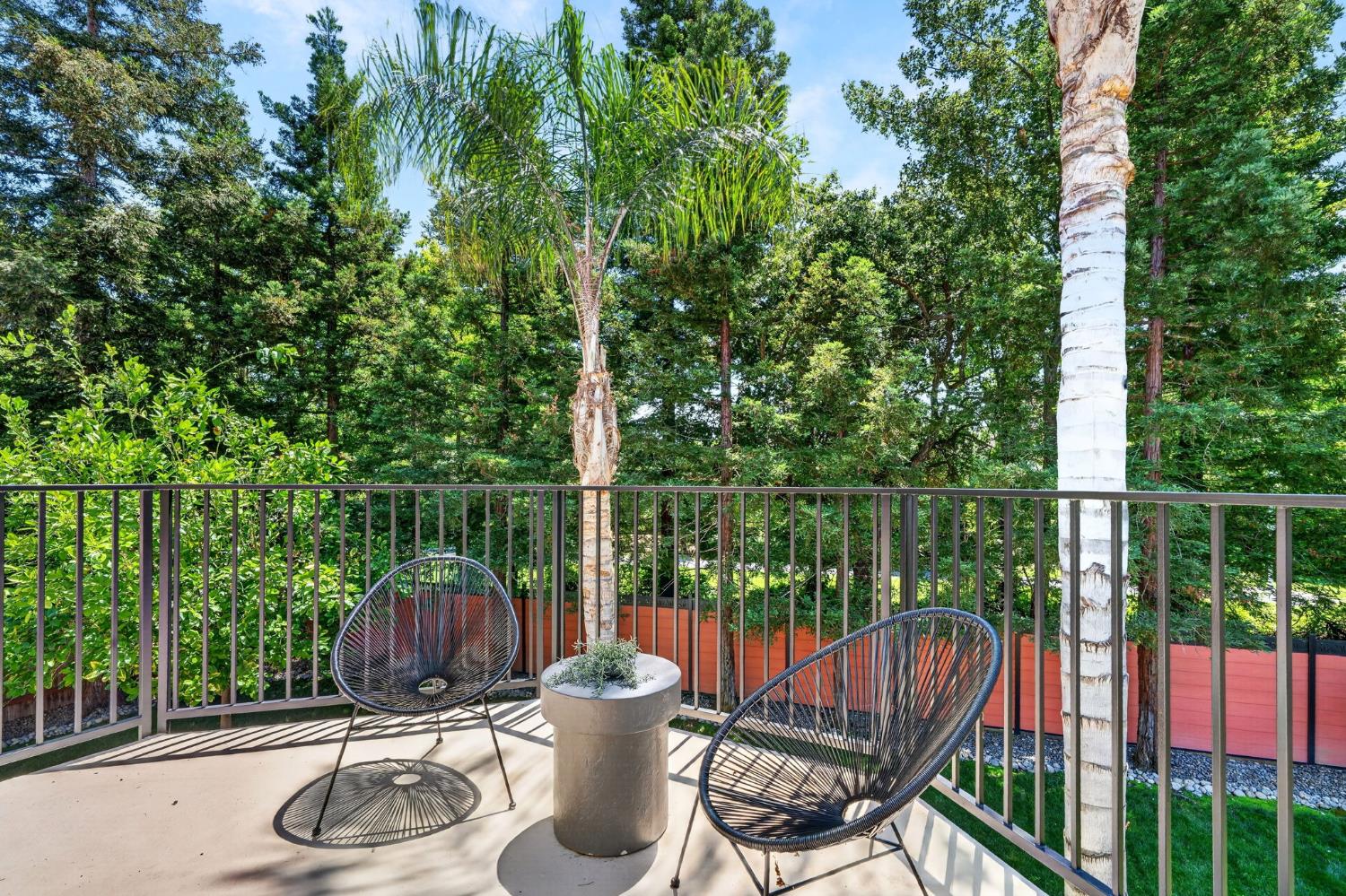 Davis, California, 95618, United States, 4 Bedrooms Bedrooms, ,3 BathroomsBathrooms,Residential,Pending,2045806
