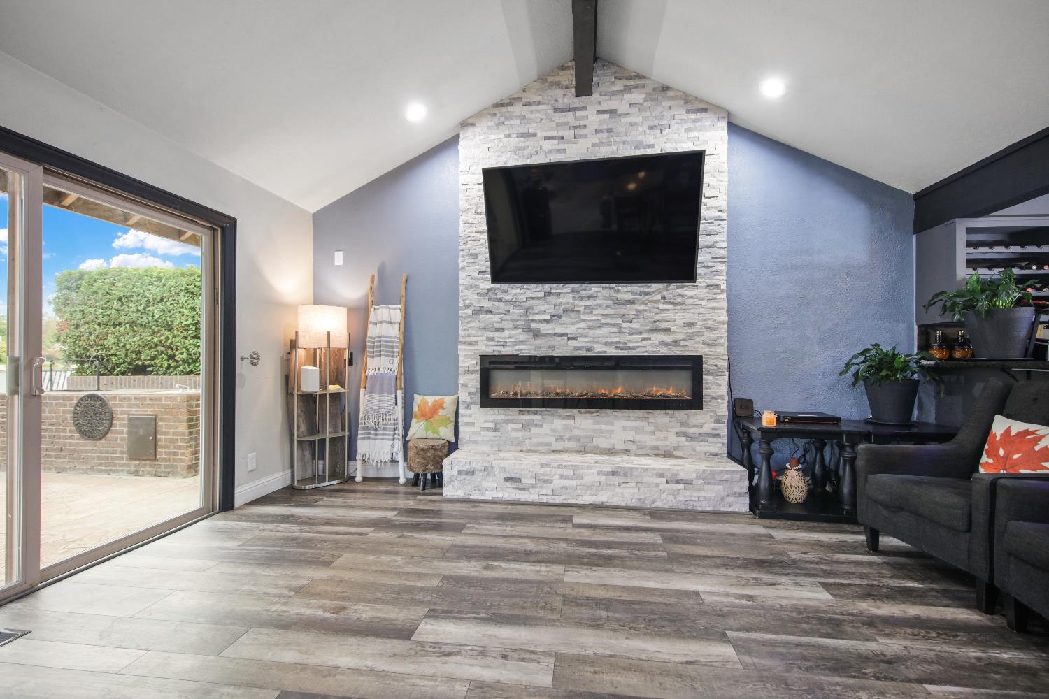 Stockton, California, 95219, United States, 4 Bedrooms Bedrooms, ,5 BathroomsBathrooms,Residential,Active,1970940