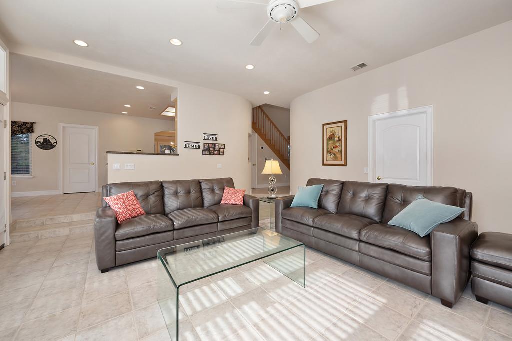 Granite Bay, California, 95746, United States, 4 Bedrooms Bedrooms, ,4 BathroomsBathrooms,Residential,Active,2001075