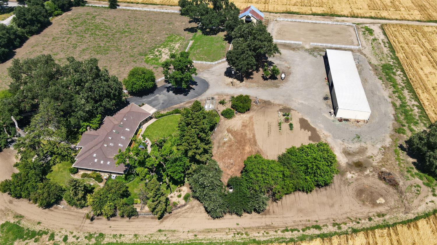 Woodland, California, 95776, United States, 5 Bedrooms Bedrooms, ,3 BathroomsBathrooms,Residential,Pending,2045625