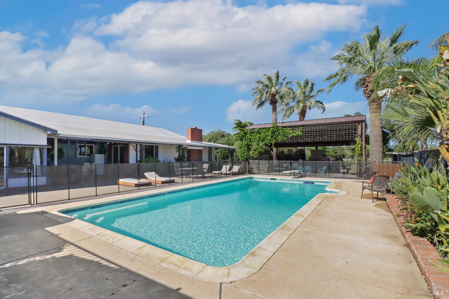 Winters, California, 95694, United States, 3 Bedrooms Bedrooms, ,2 BathroomsBathrooms,Residential,Active,1972159