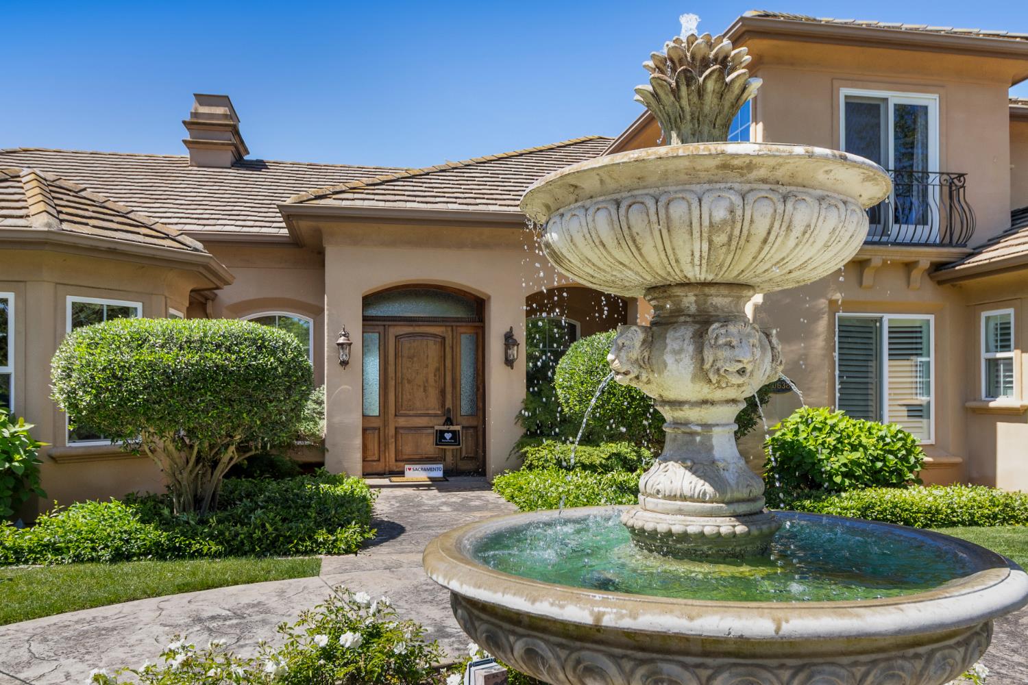 Sacramento, California, 95830, United States, 4 Bedrooms Bedrooms, ,4 BathroomsBathrooms,Residential,Active,2045041