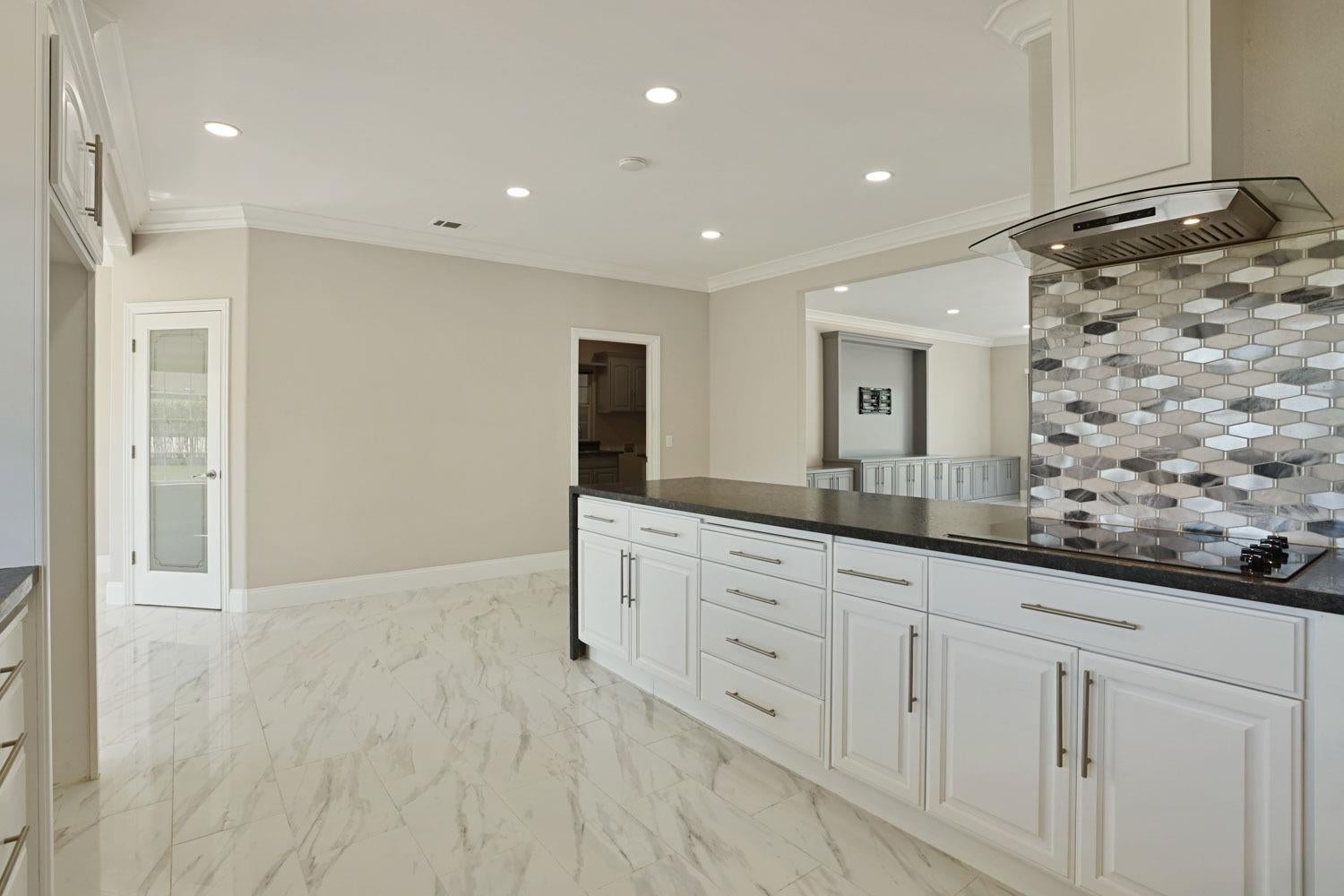 Manteca, California, 95336, United States, 4 Bedrooms Bedrooms, ,3 BathroomsBathrooms,Residential,Active,1946532