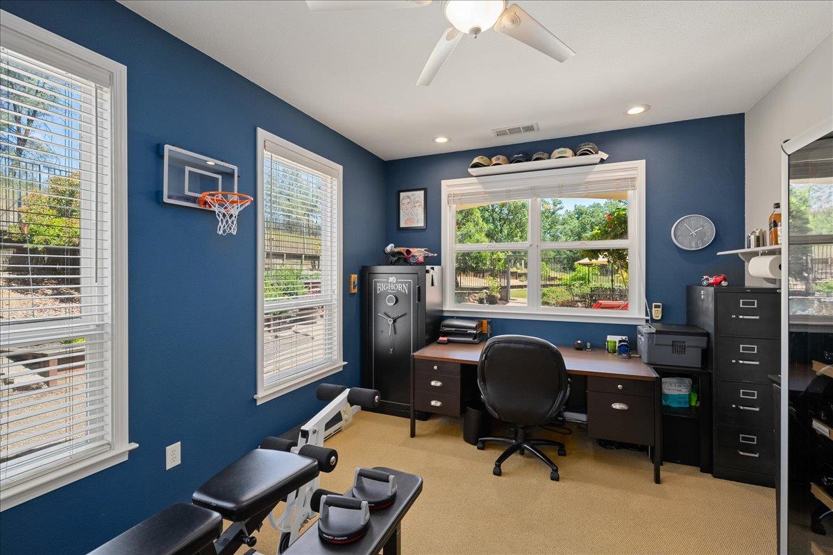 Shingle Springs, California, 95682, United States, 3 Bedrooms Bedrooms, ,3 BathroomsBathrooms,Residential,Active,1823945