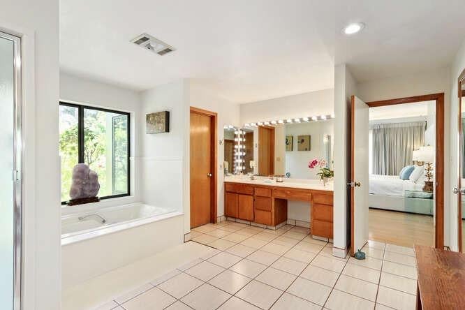 Sacramento, California, 95864, United States, 4 Bedrooms Bedrooms, ,3 BathroomsBathrooms,Residential,Active,1808144