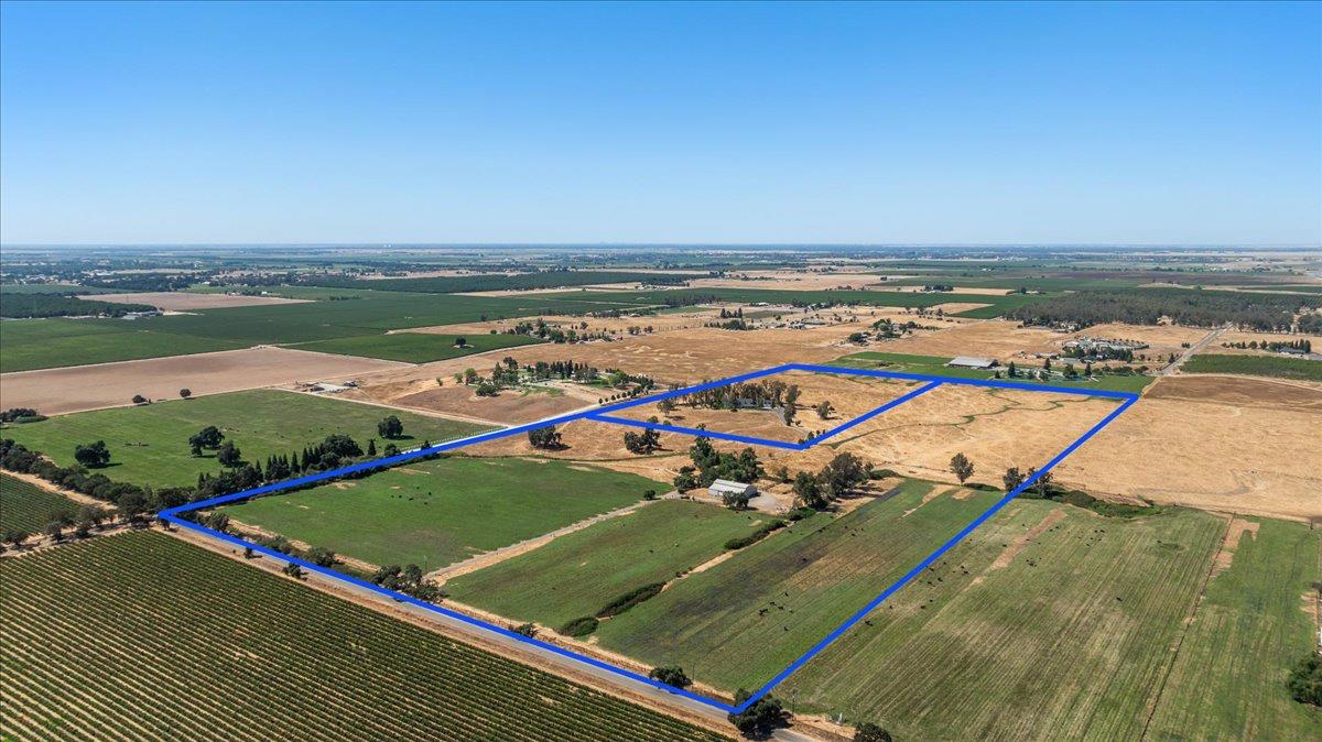 Galt, California, 95632, United States, 3 Bedrooms Bedrooms, ,3 BathroomsBathrooms,Residential,Active,2010524