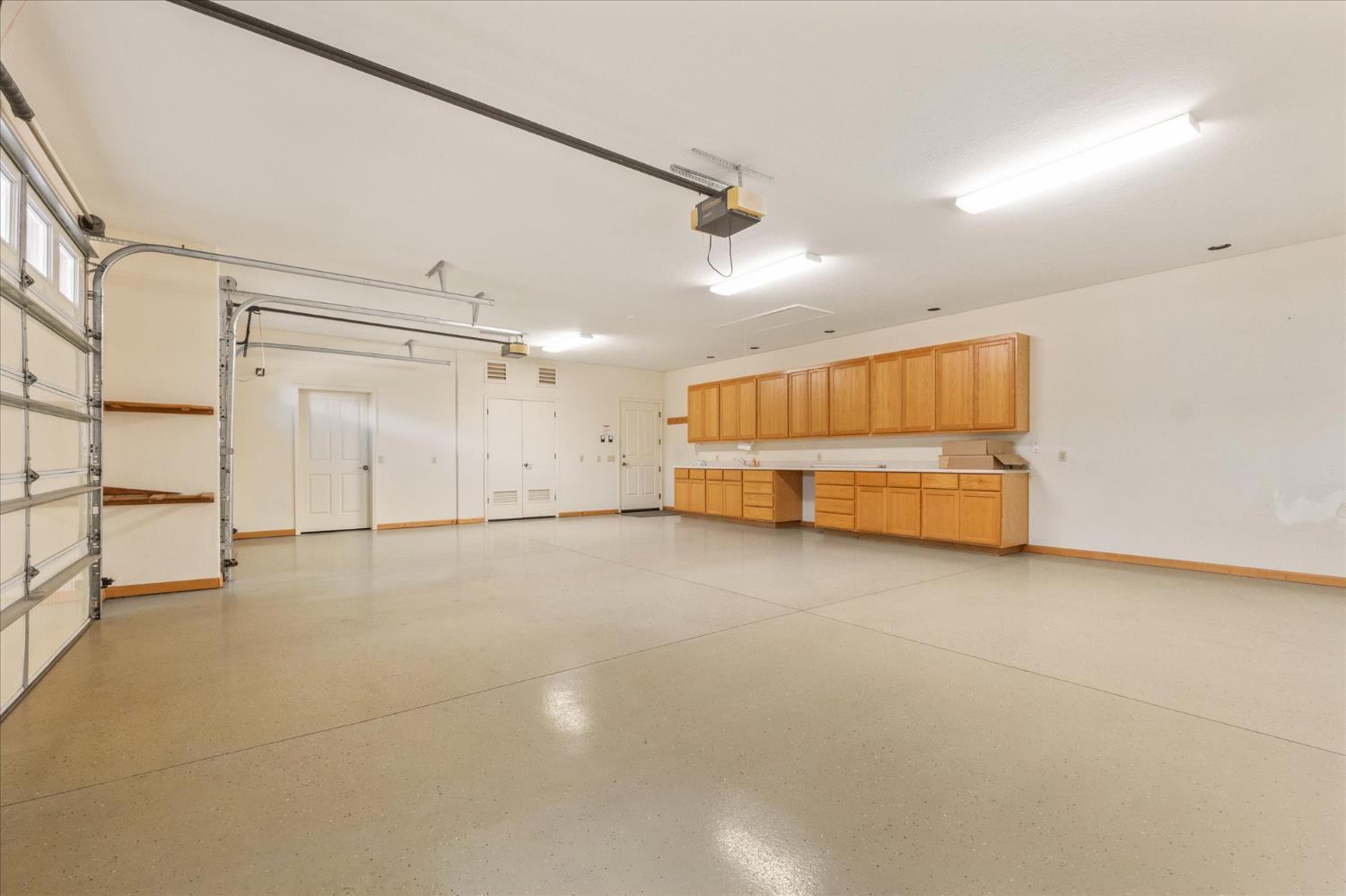 Angels Camp, California, 95222, United States, 3 Bedrooms Bedrooms, ,4 BathroomsBathrooms,Residential,Active,2036048