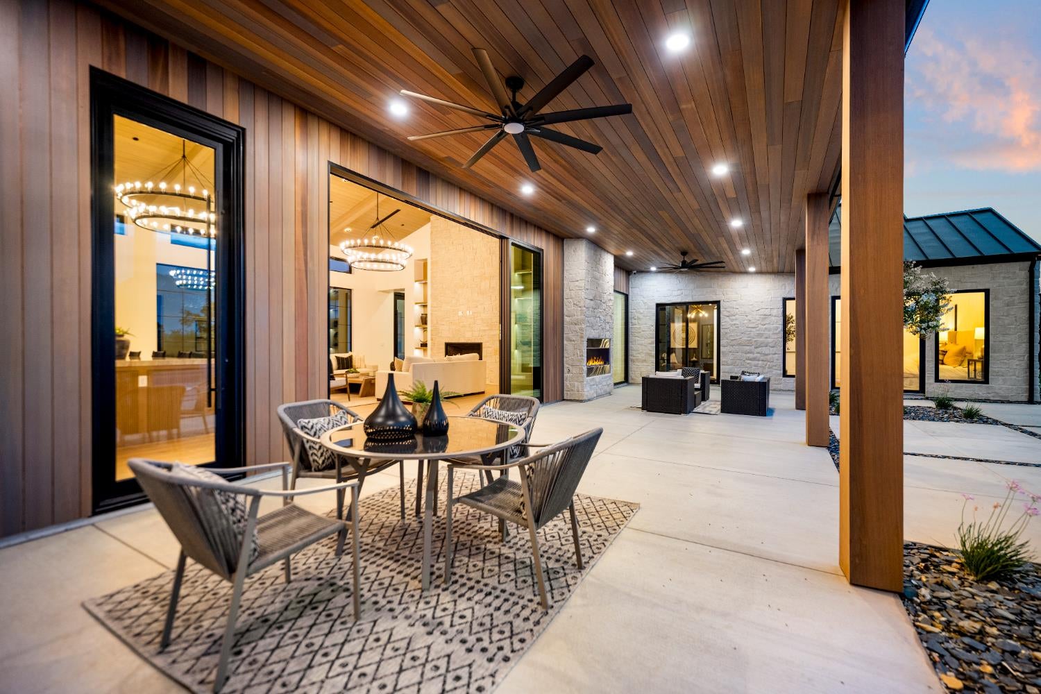 Newcastle, California, 95658, United States, 4 Bedrooms Bedrooms, ,6 BathroomsBathrooms,Residential,Active,1973288