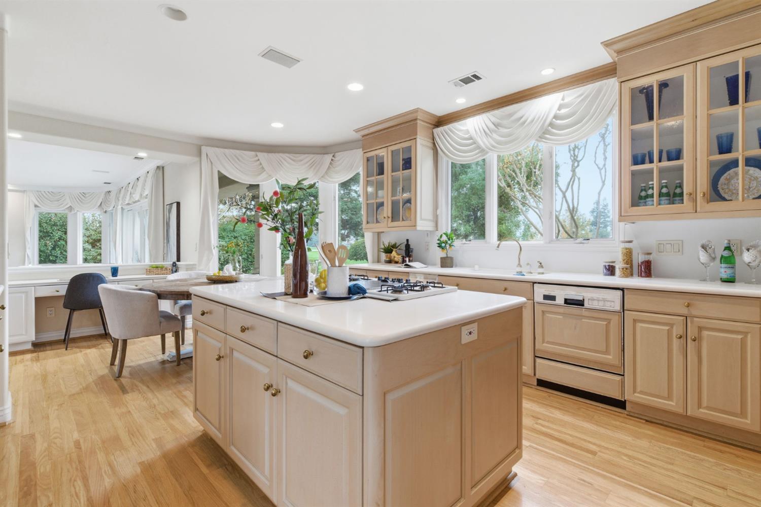 Stockton, California, 95219, United States, 3 Bedrooms Bedrooms, ,4 BathroomsBathrooms,Residential,Active,1999272