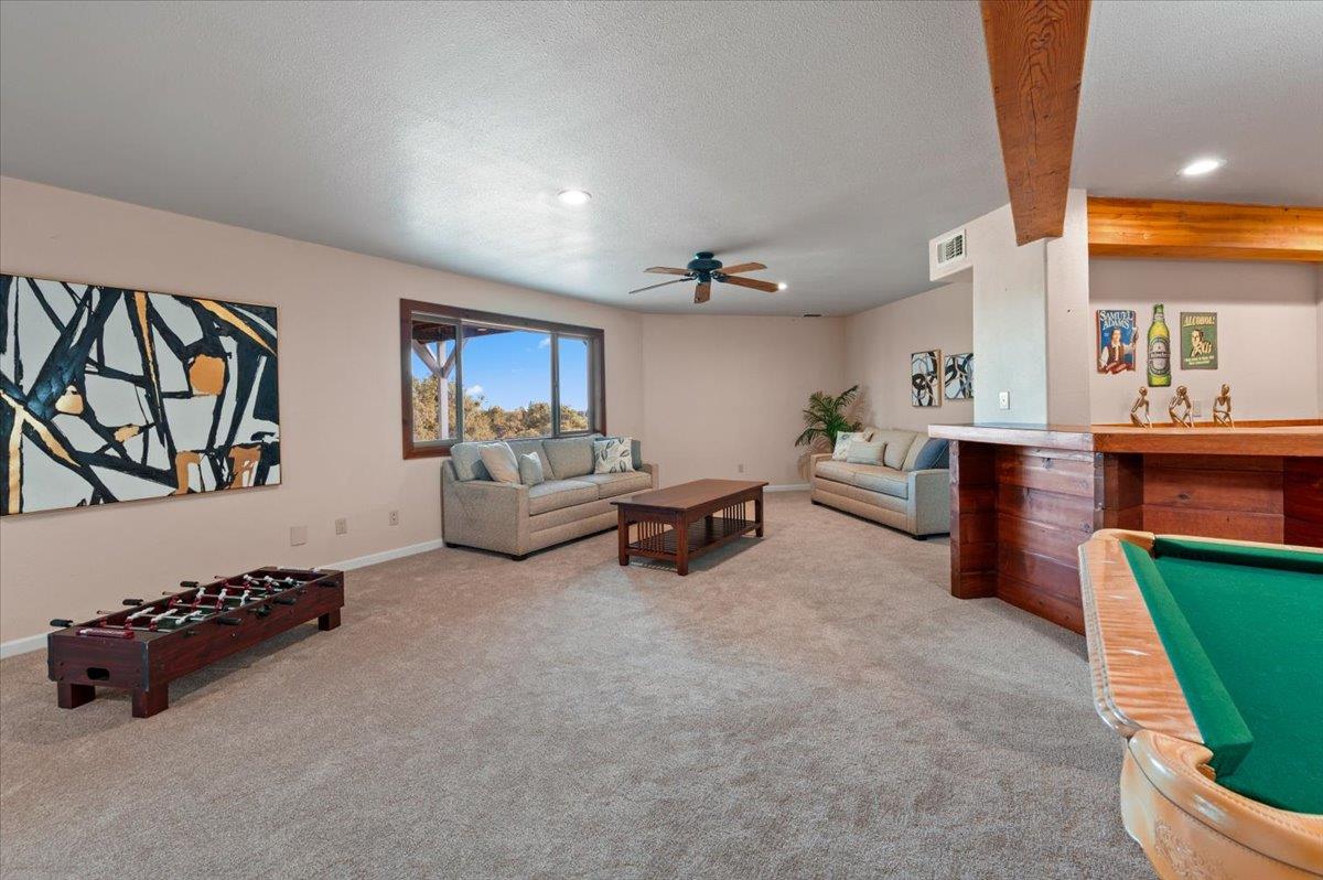 Penn Valley, California, 95946, United States, 4 Bedrooms Bedrooms, ,5 BathroomsBathrooms,Residential,Active,1941359