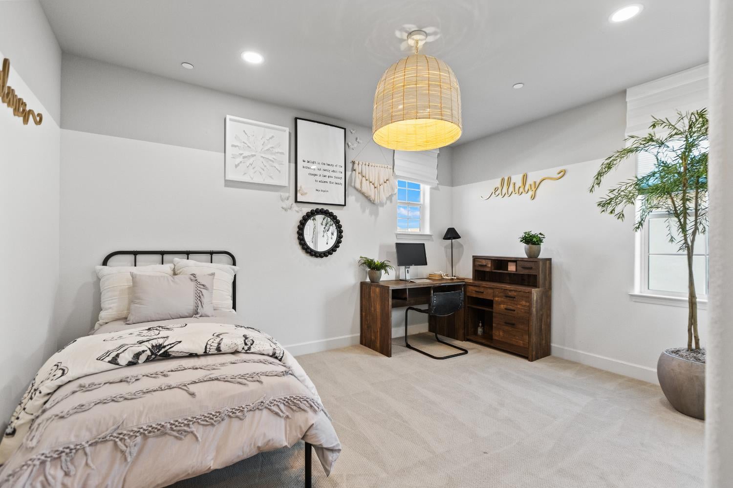 Folsom, California, 95630, United States, 4 Bedrooms Bedrooms, ,5 BathroomsBathrooms,Residential,Active,2008753