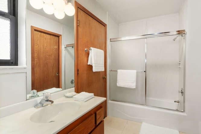 Sacramento, California, 95864, United States, 4 Bedrooms Bedrooms, ,3 BathroomsBathrooms,Residential,Active,1808144