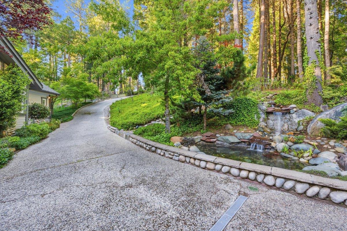 Nevada City, California, 95959, United States, 3 Bedrooms Bedrooms, ,3 BathroomsBathrooms,Residential,Active,2043425