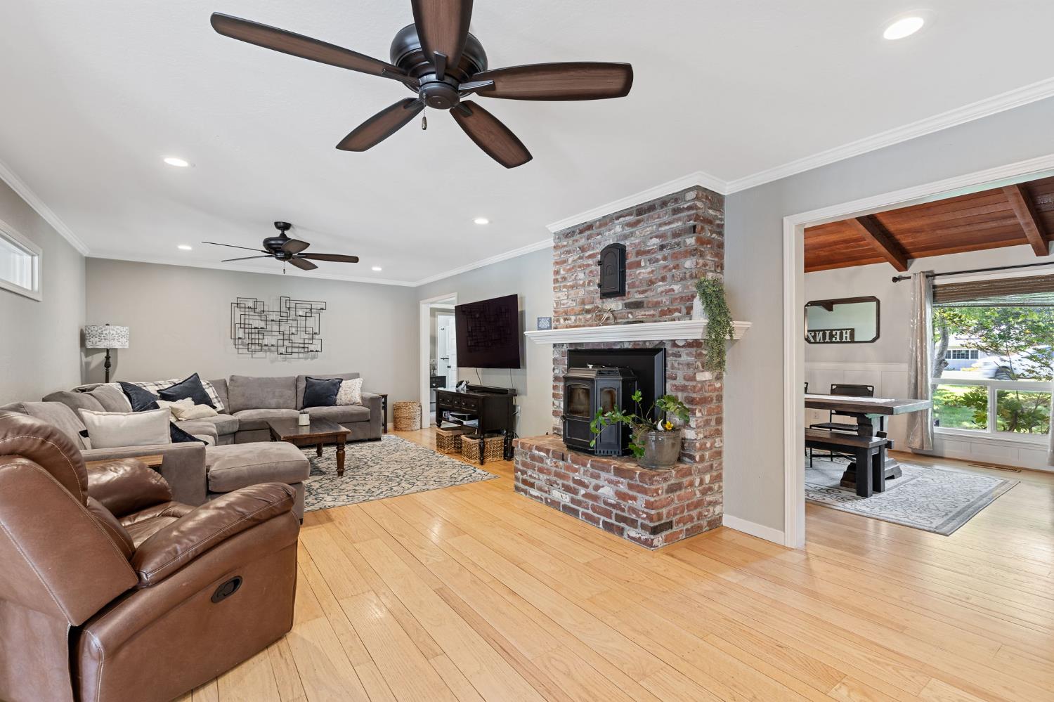 Loomis, California, 95650, United States, 3 Bedrooms Bedrooms, ,2 BathroomsBathrooms,Residential,Pending,1922290