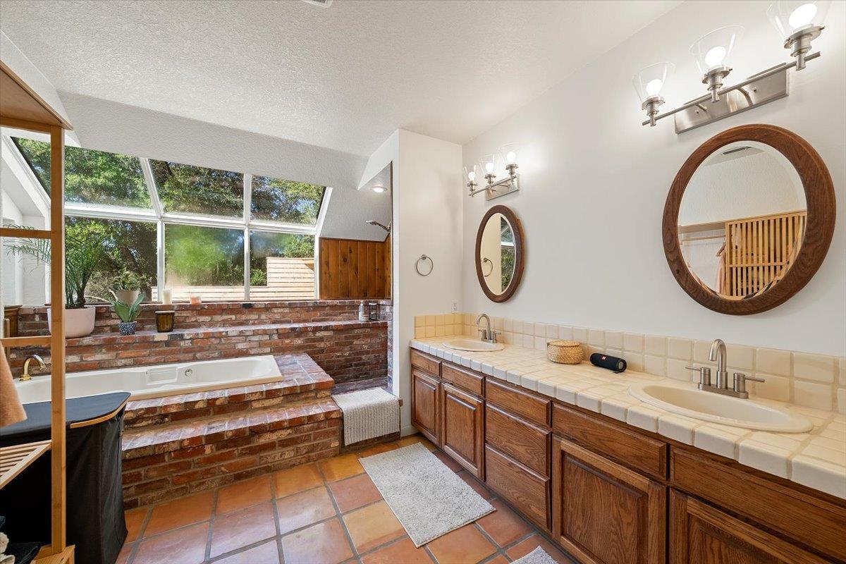 Placerville, California, 95667, United States, 4 Bedrooms Bedrooms, ,3 BathroomsBathrooms,Residential,Active,2034648