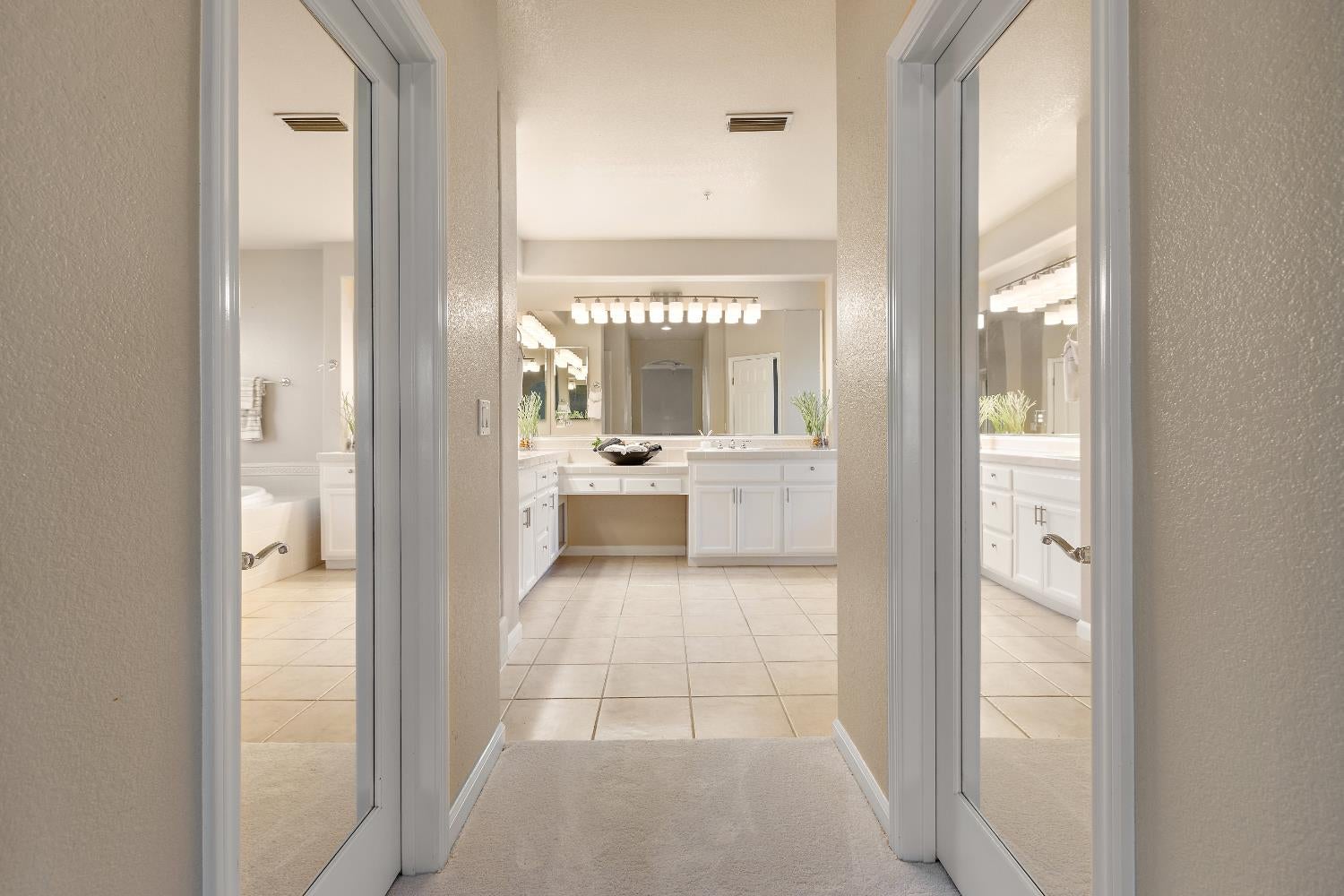 Davis, California, 95618, United States, 5 Bedrooms Bedrooms, ,4 BathroomsBathrooms,Residential,Active,2021301