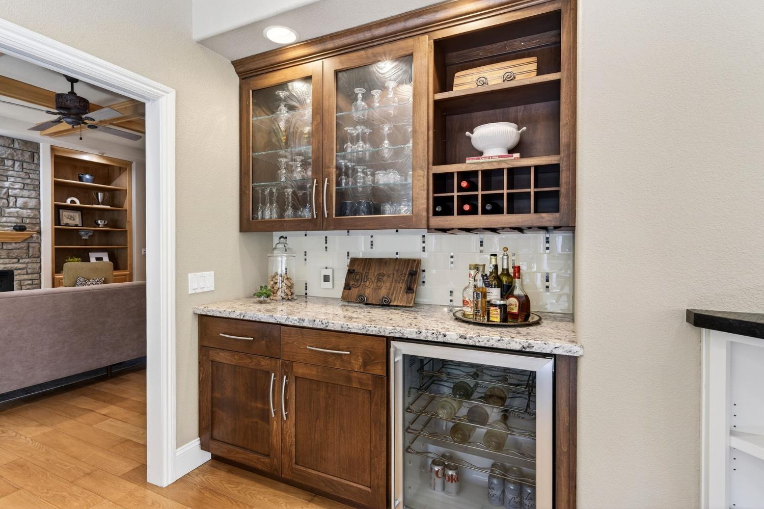 Davis, California, 95618, United States, 3 Bedrooms Bedrooms, ,4 BathroomsBathrooms,Residential,Active,2030523