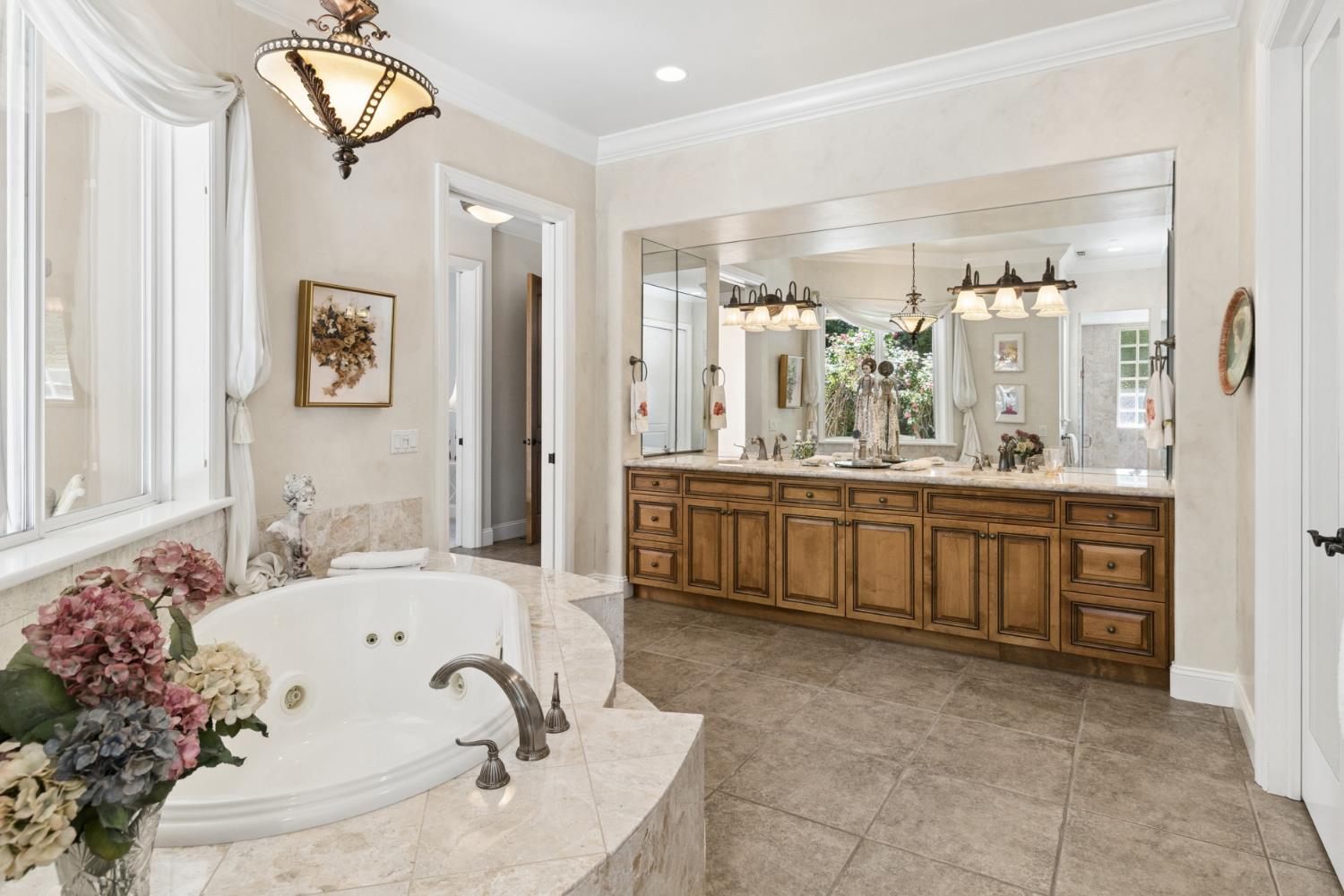 Sacramento, California, 95830, United States, 4 Bedrooms Bedrooms, ,4 BathroomsBathrooms,Residential,Active,2045041