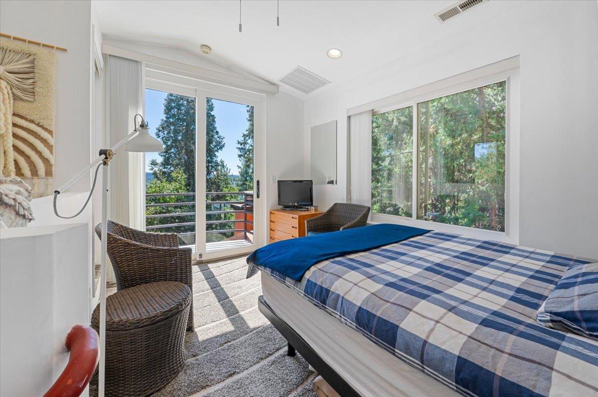 Nevada City, California, 95959, United States, 3 Bedrooms Bedrooms, ,4 BathroomsBathrooms,Residential,Active,1919387