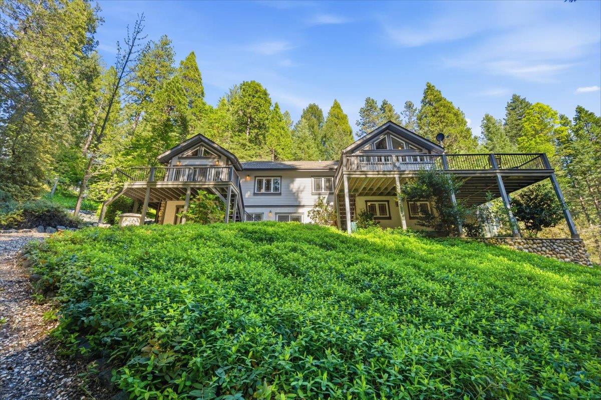 Nevada City, California, 95959, United States, 3 Bedrooms Bedrooms, ,3 BathroomsBathrooms,Residential,Active,2043425