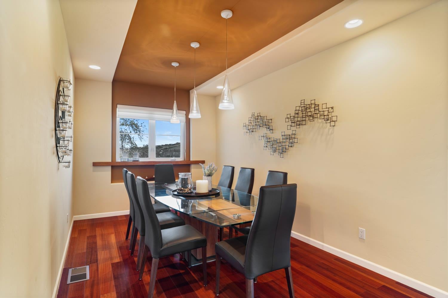 El Dorado Hills, California, 95762, United States, 5 Bedrooms Bedrooms, ,4 BathroomsBathrooms,Residential,Active,2023351