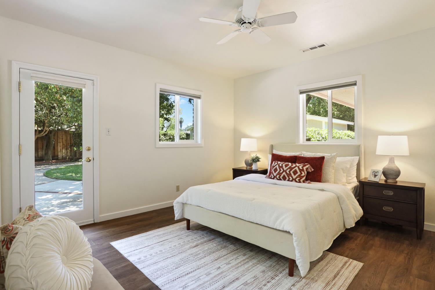 Modesto, California, 95350, United States, 4 Bedrooms Bedrooms, ,3 BathroomsBathrooms,Residential,Active,1877804