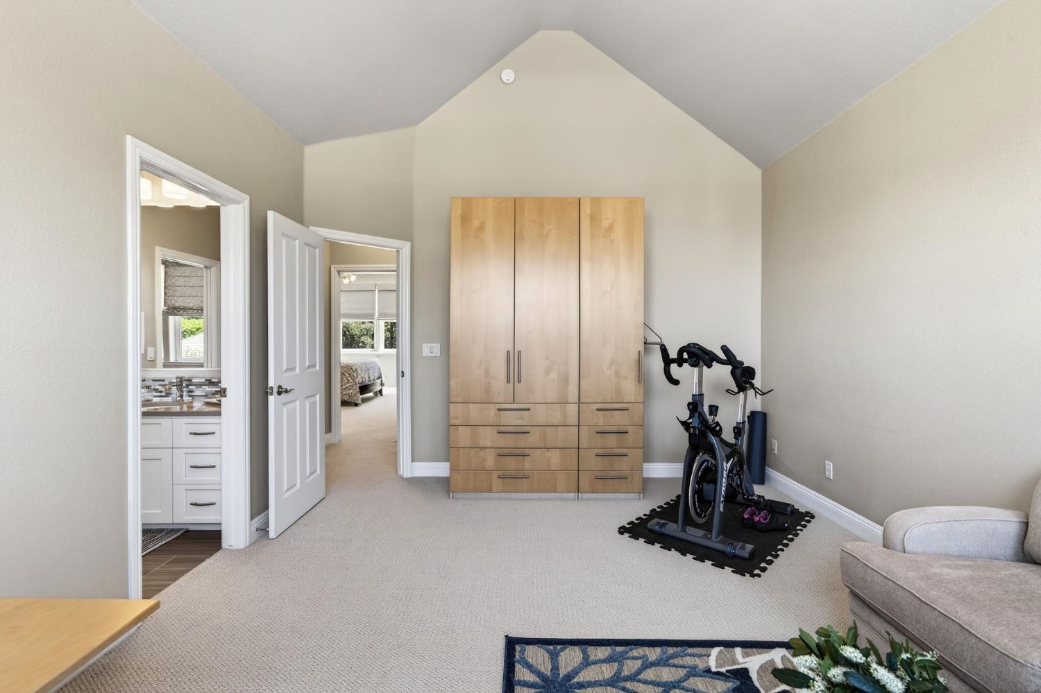 Davis, California, 95618, United States, 3 Bedrooms Bedrooms, ,4 BathroomsBathrooms,Residential,Active,2030523