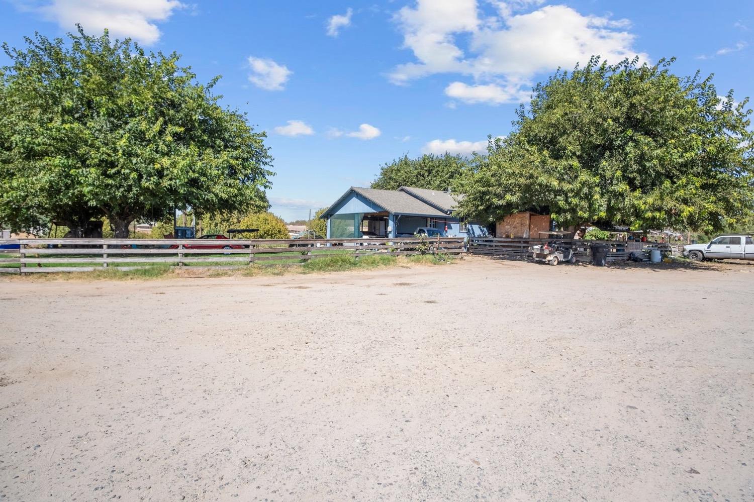 Snelling, California, 95369, United States, 4 Bedrooms Bedrooms, ,3 BathroomsBathrooms,Residential,Active,1929456