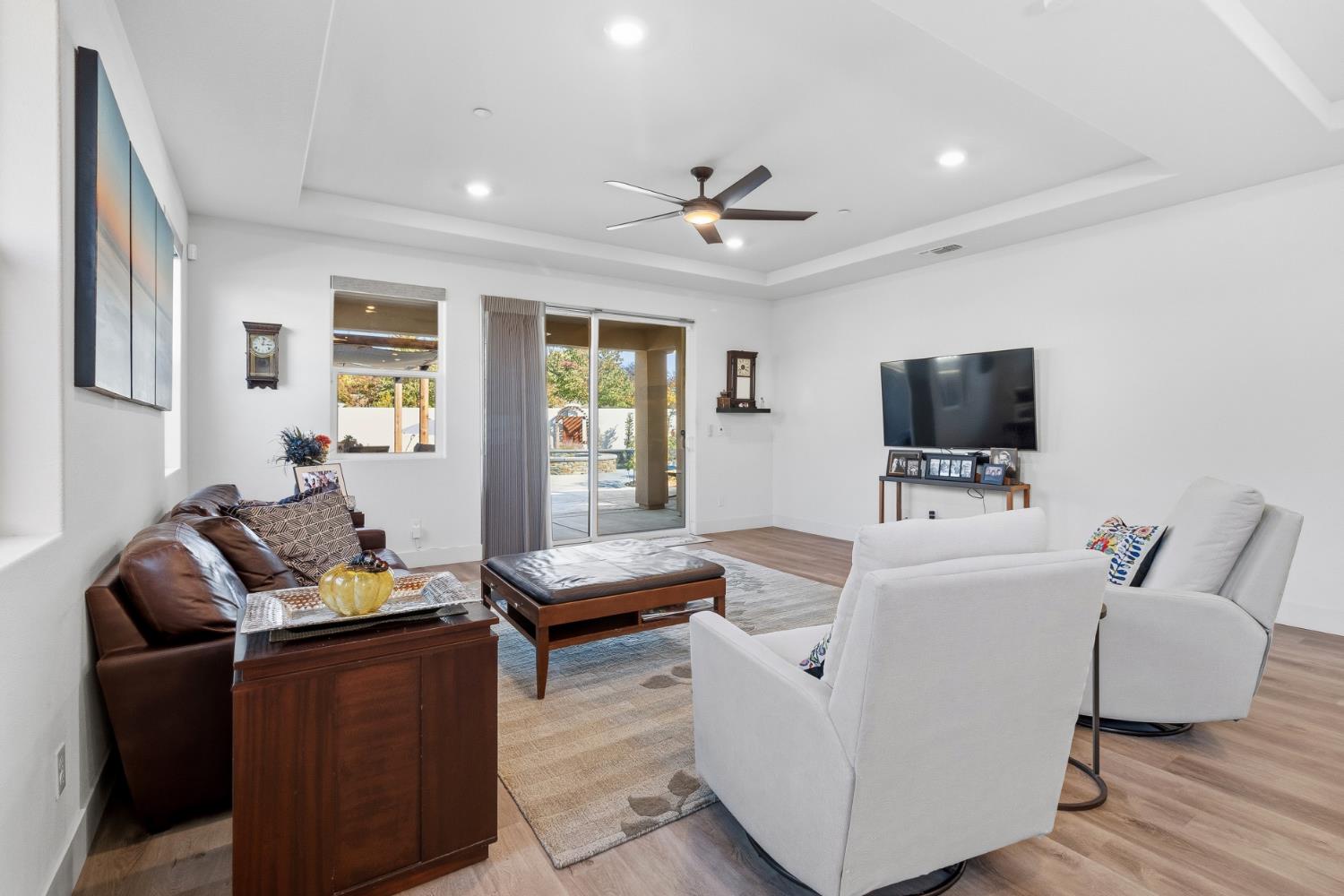 West Sacramento, California, 95605, United States, 3 Bedrooms Bedrooms, ,4 BathroomsBathrooms,Residential,Active,2008265