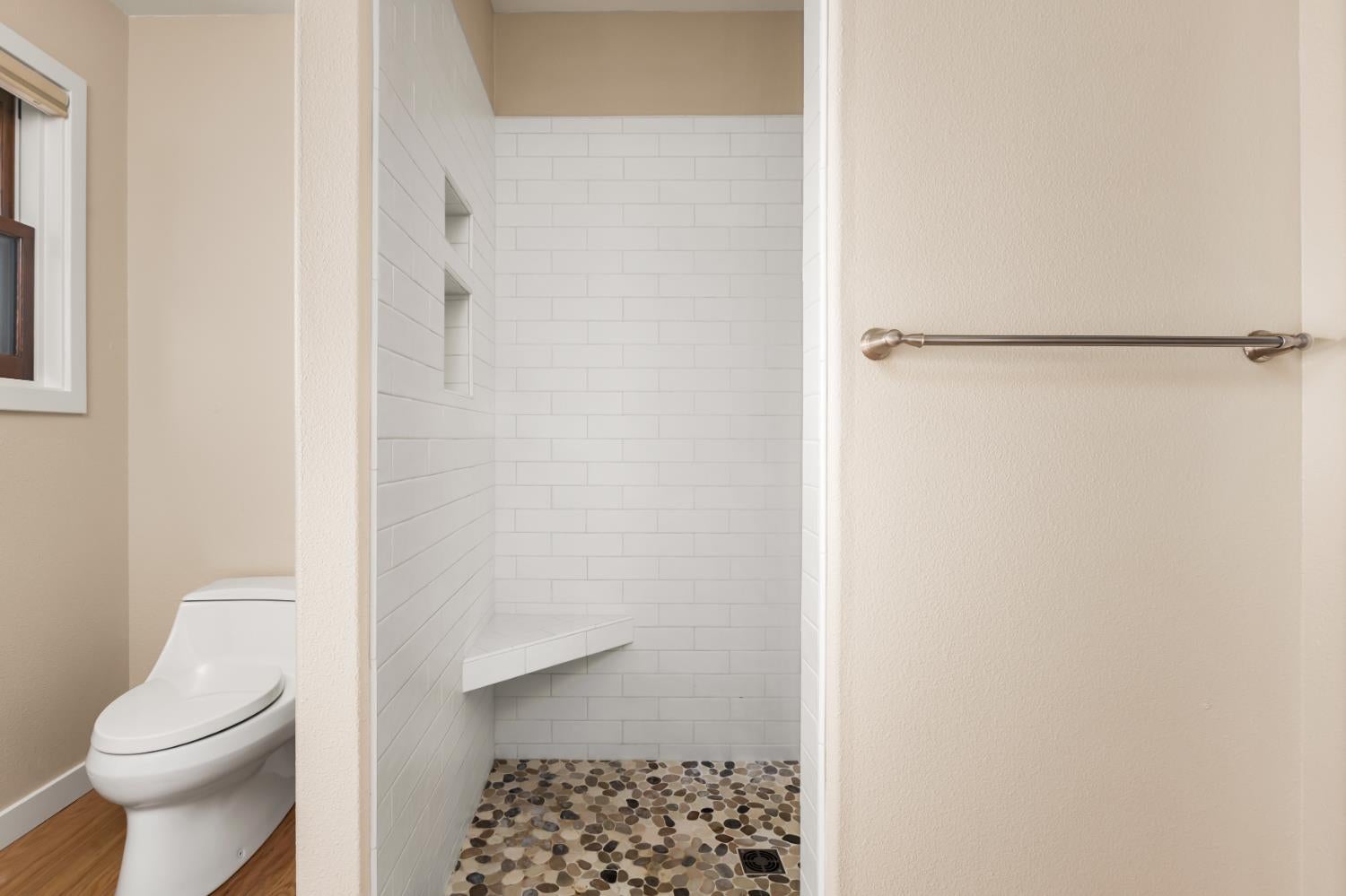 Penn Valley, California, 95946, United States, 3 Bedrooms Bedrooms, ,2 BathroomsBathrooms,Residential,Active,2008719