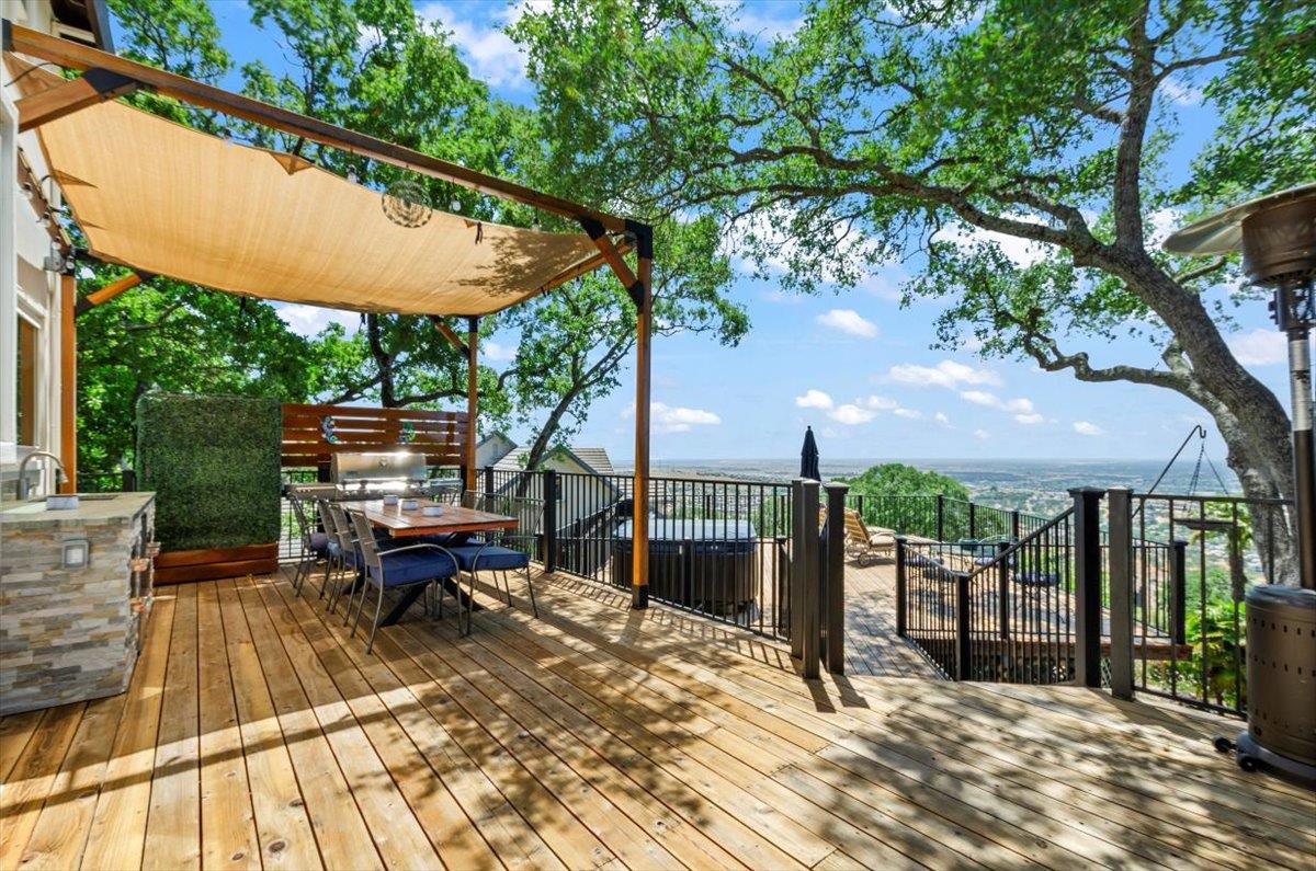 El Dorado Hills, California, 95762, United States, 4 Bedrooms Bedrooms, ,3 BathroomsBathrooms,Residential,Active,1894237