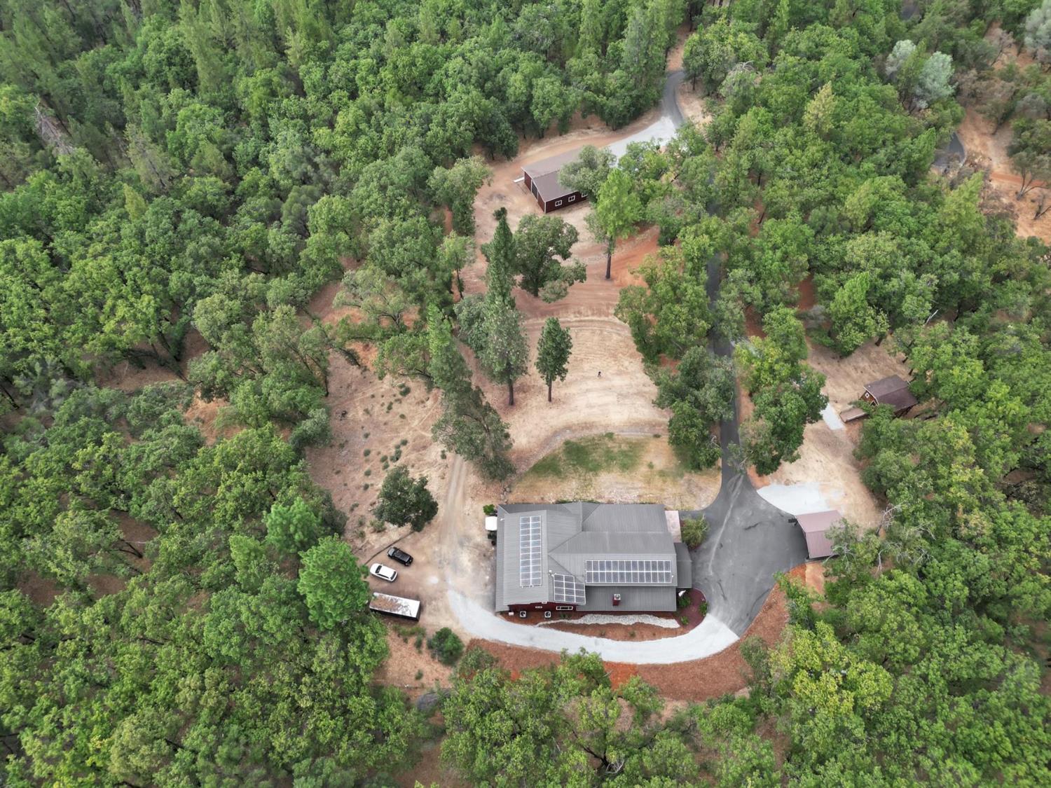 Grass Valley, California, 95949, United States, 4 Bedrooms Bedrooms, ,5 BathroomsBathrooms,Residential,Active,1941342
