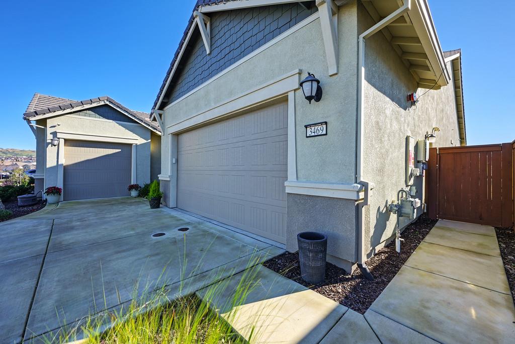 El Dorado Hills, California, 95762, United States, 2 Bedrooms Bedrooms, ,3 BathroomsBathrooms,Residential,Active,2009425