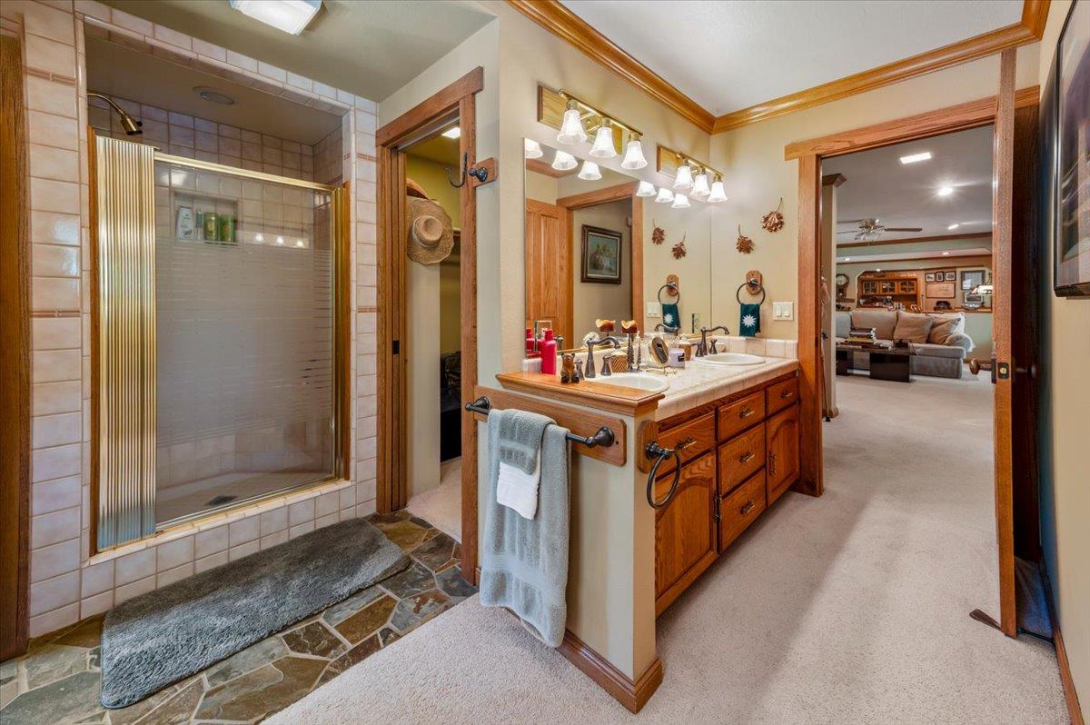 Nevada City, California, 95959, United States, 4 Bedrooms Bedrooms, ,4 BathroomsBathrooms,Residential,Active,2043131