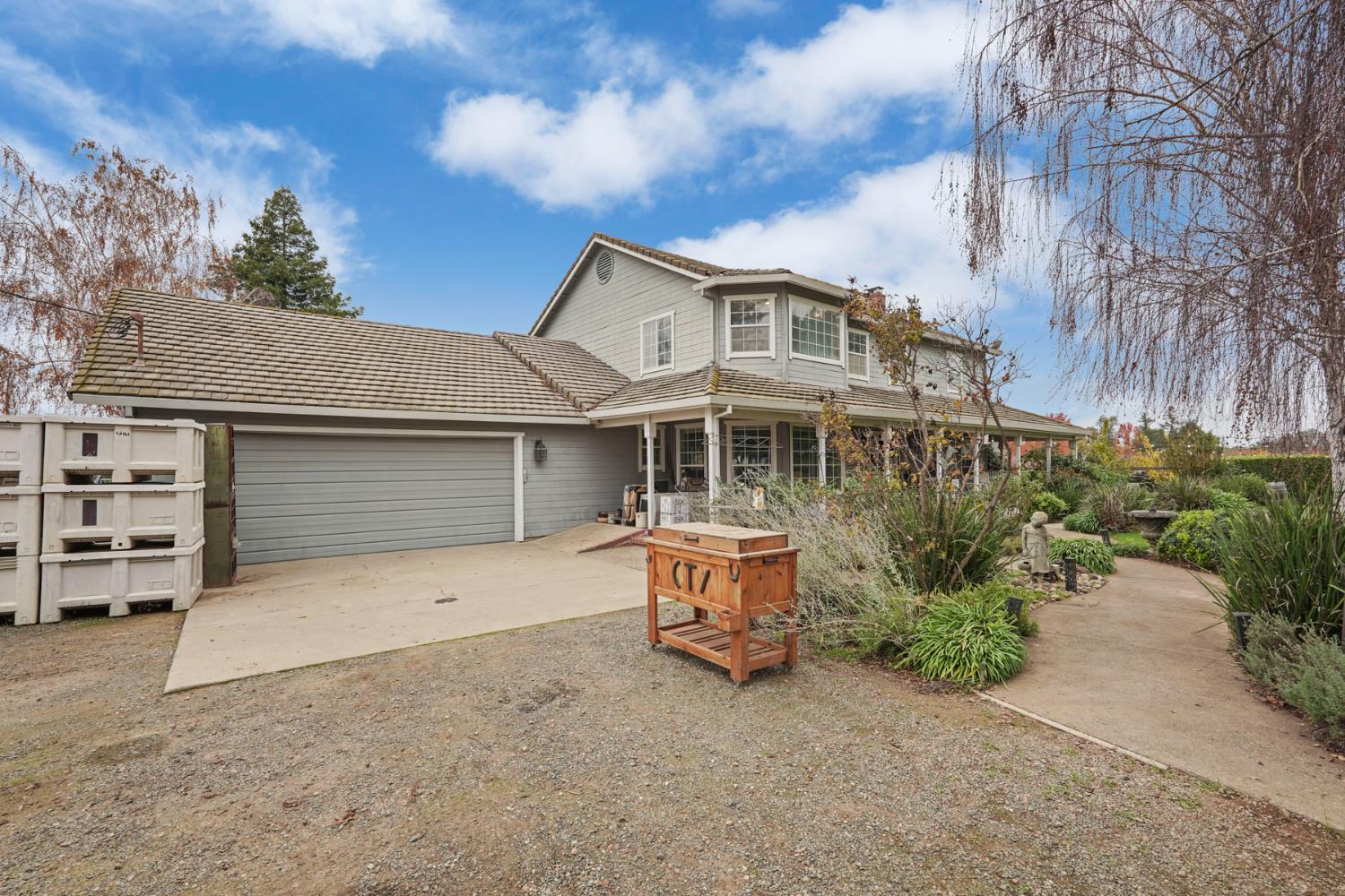 Lodi, California, 95240, United States, 3 Bedrooms Bedrooms, ,3 BathroomsBathrooms,Residential,Active,2001349