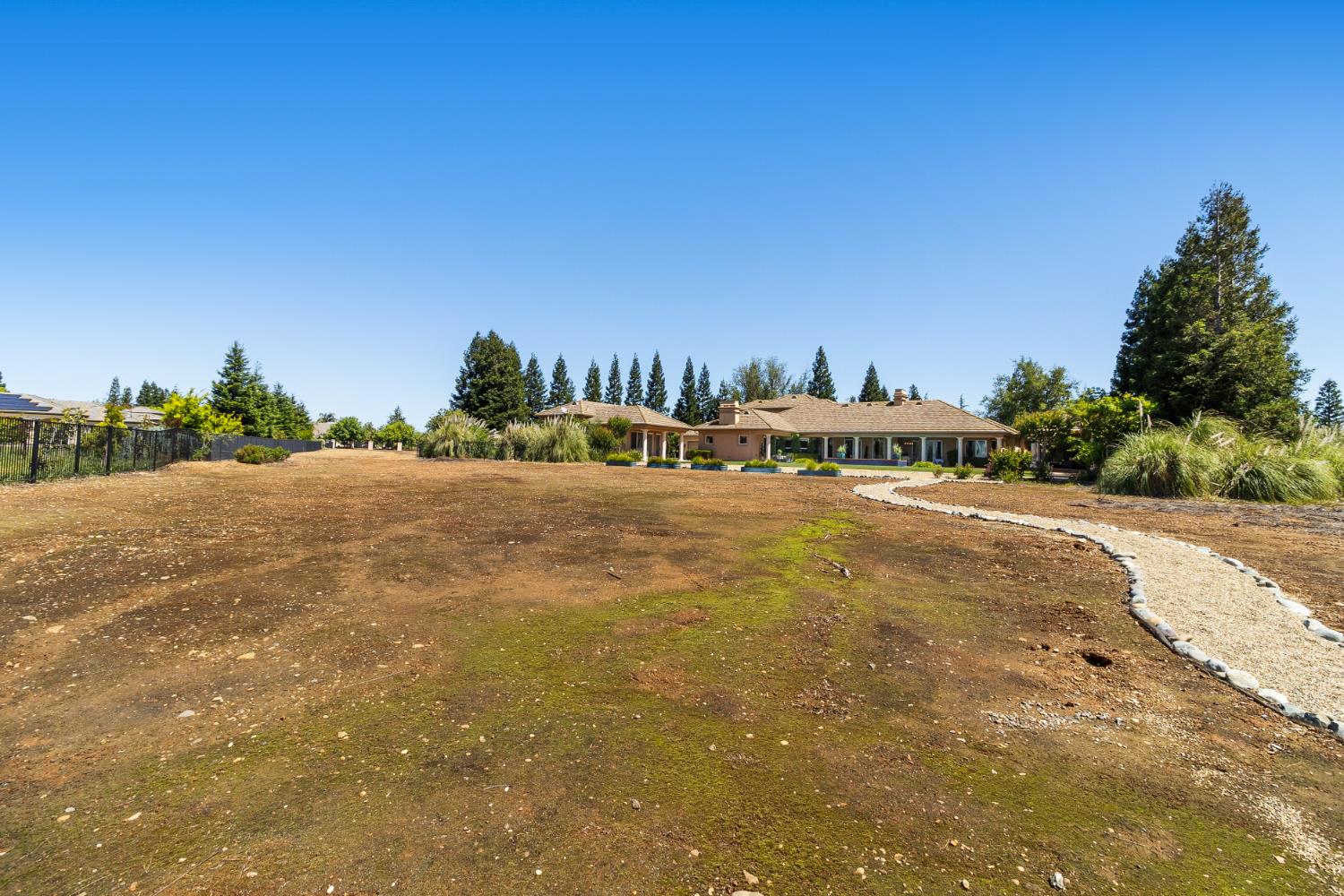 Sacramento, California, 95830, United States, 4 Bedrooms Bedrooms, ,4 BathroomsBathrooms,Residential,Active,2045041