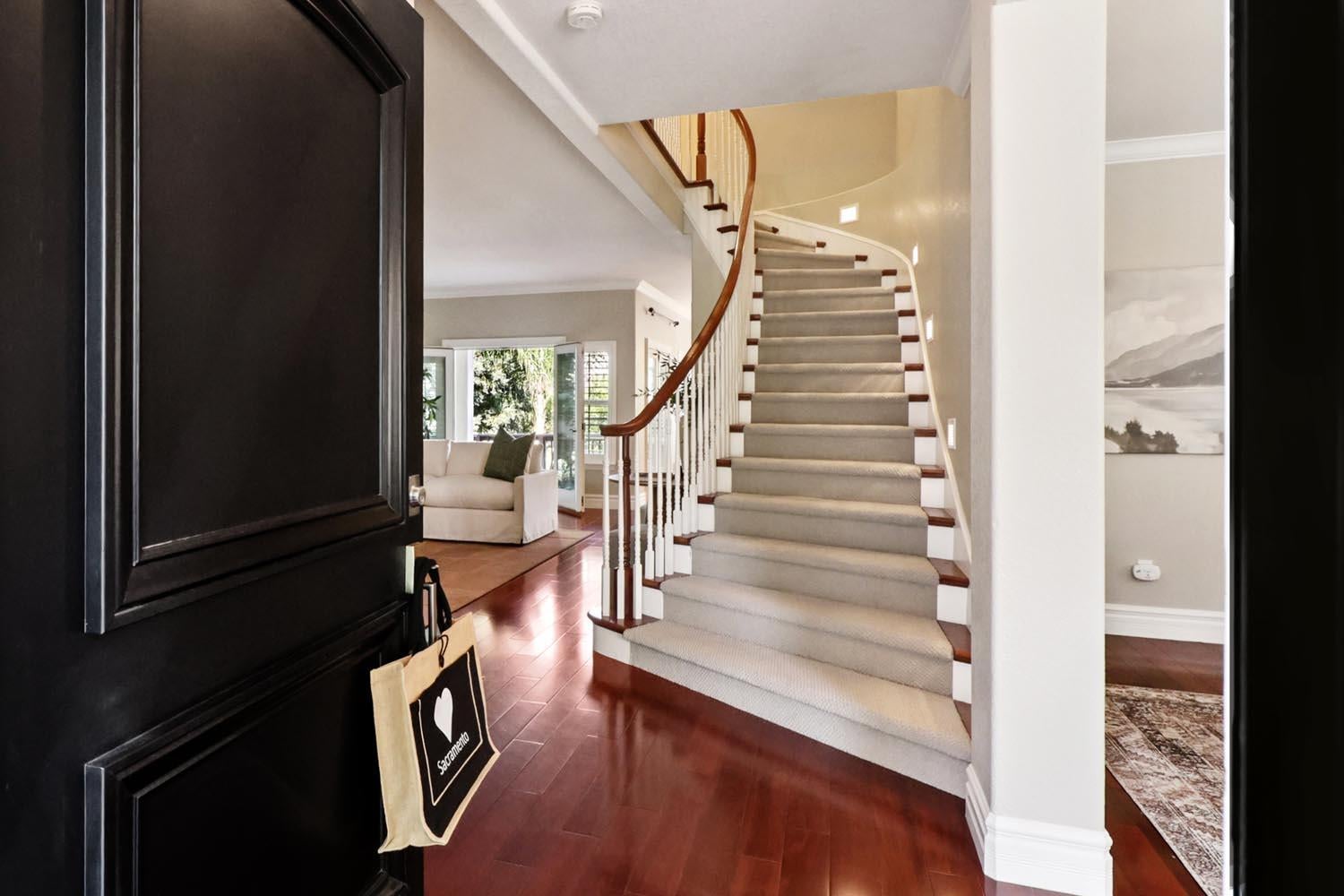 Carmichael, California, 95608, United States, 5 Bedrooms Bedrooms, ,5 BathroomsBathrooms,Residential,Active,1927677