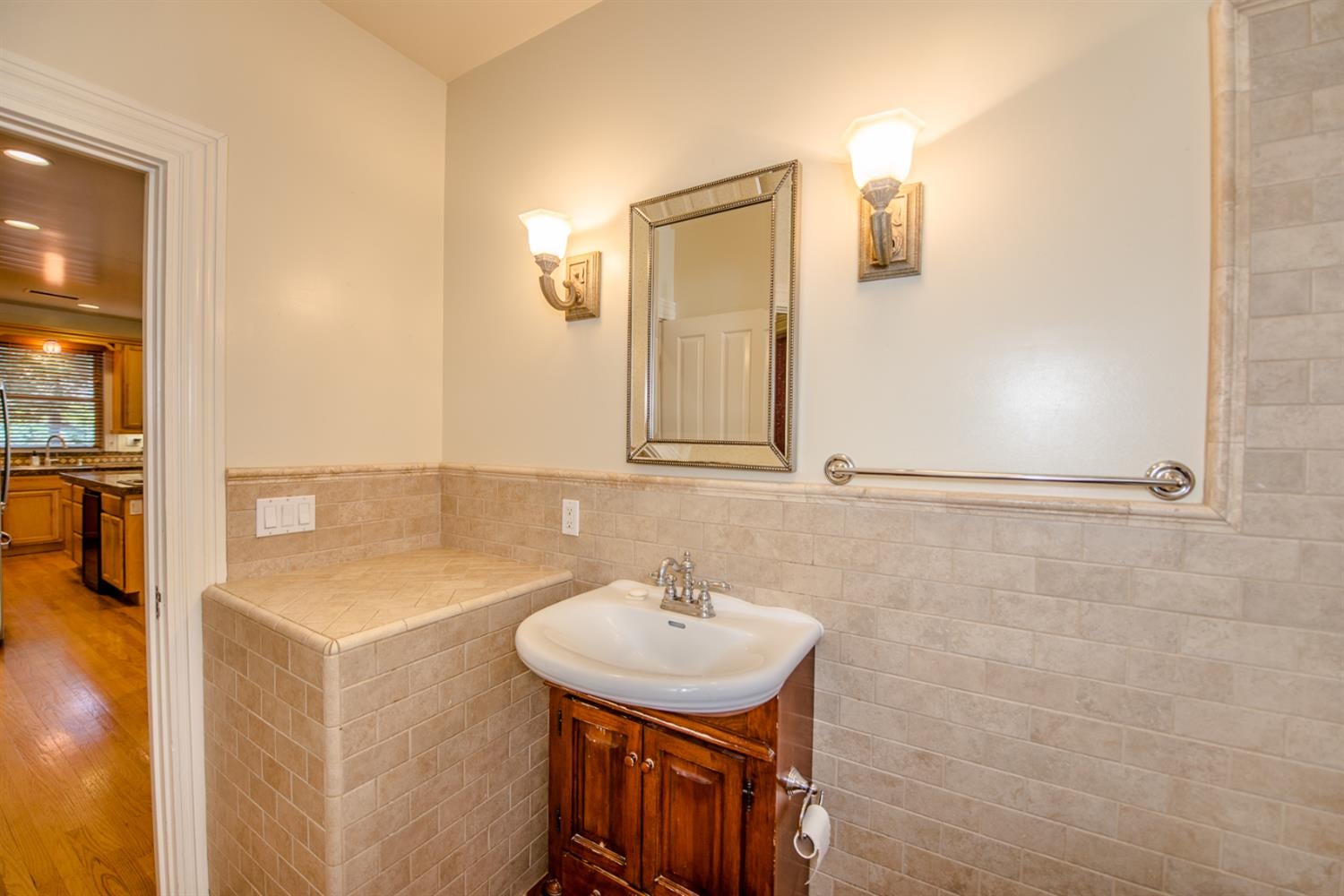 Woodland, California, 95695, United States, 5 Bedrooms Bedrooms, ,4 BathroomsBathrooms,Residential,Active,1843839