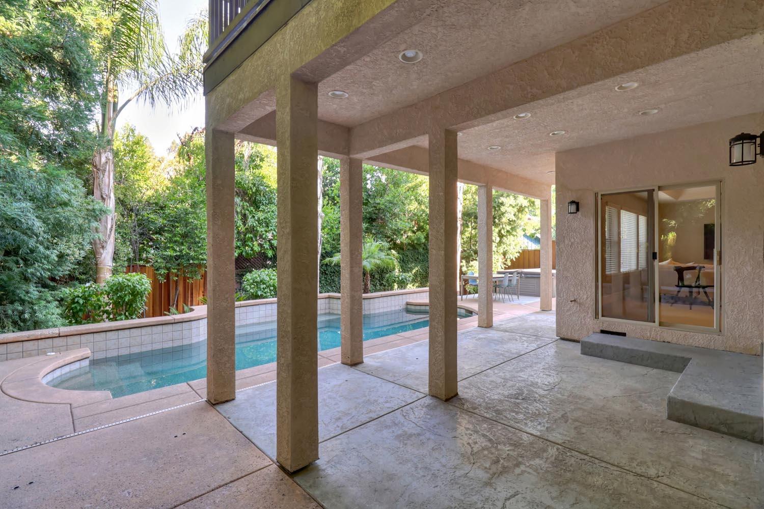 Carmichael, California, 95608, United States, 5 Bedrooms Bedrooms, ,5 BathroomsBathrooms,Residential,Active,1927677