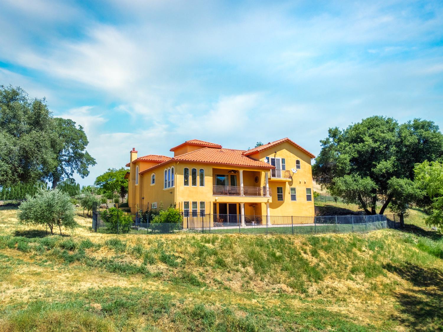 Shingle Springs, California, 95682, United States, ,4 BathroomsBathrooms,Residential,Active,1829887