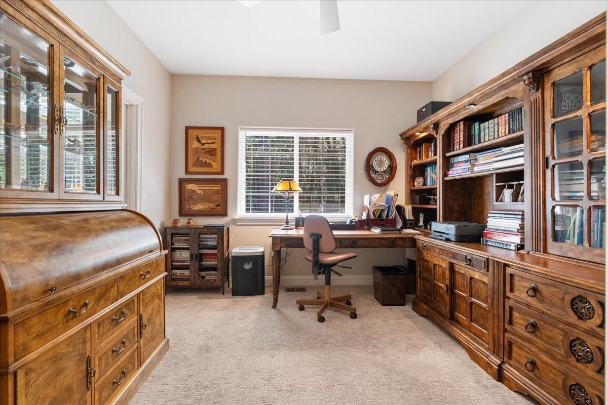 Grass Valley, California, 95945, United States, 4 Bedrooms Bedrooms, ,4 BathroomsBathrooms,Residential,Active,1798051