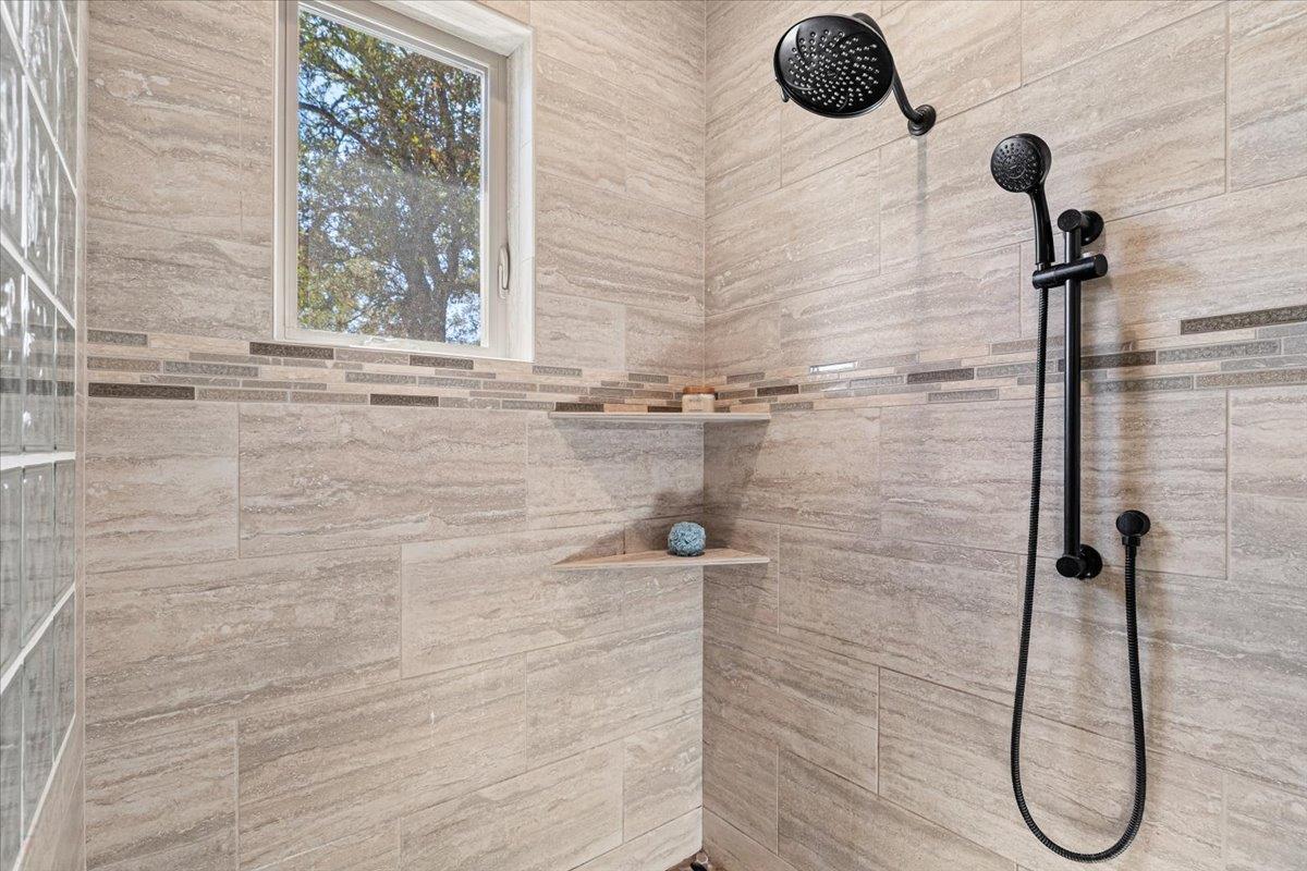 Copperopolis, California, 95228, United States, 4 Bedrooms Bedrooms, ,3 BathroomsBathrooms,Residential,Active,1953658