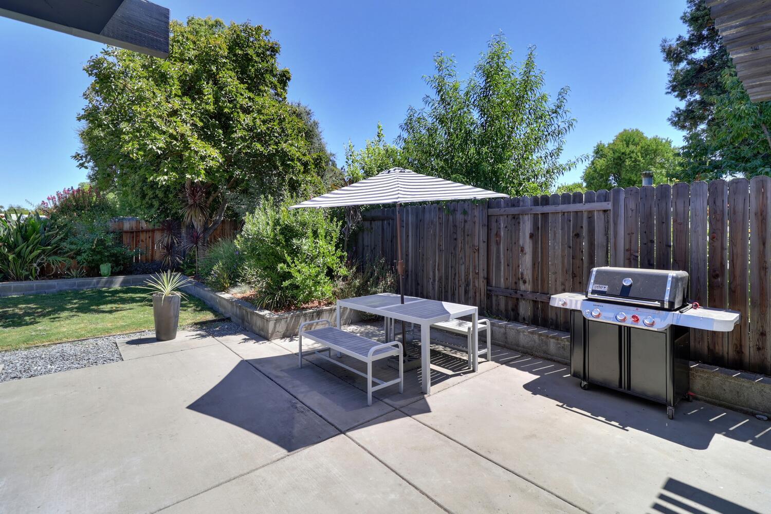 Davis, California, 95616, United States, 4 Bedrooms Bedrooms, ,3 BathroomsBathrooms,Residential,Active,1922279