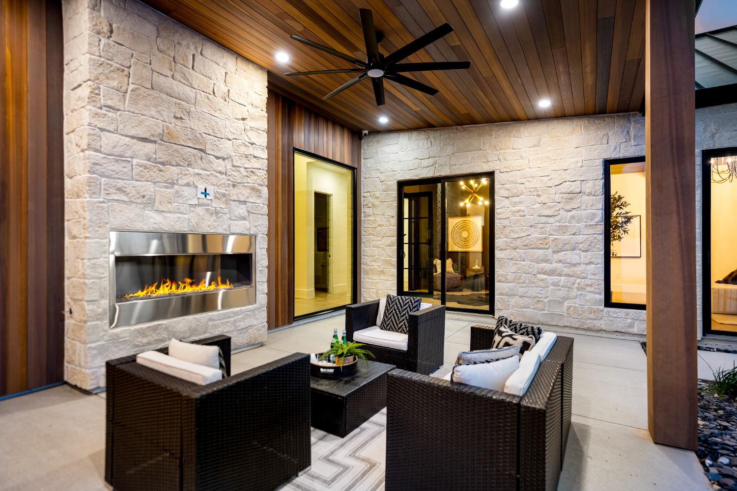 Newcastle, California, 95658, United States, 4 Bedrooms Bedrooms, ,6 BathroomsBathrooms,Residential,Active,1973288