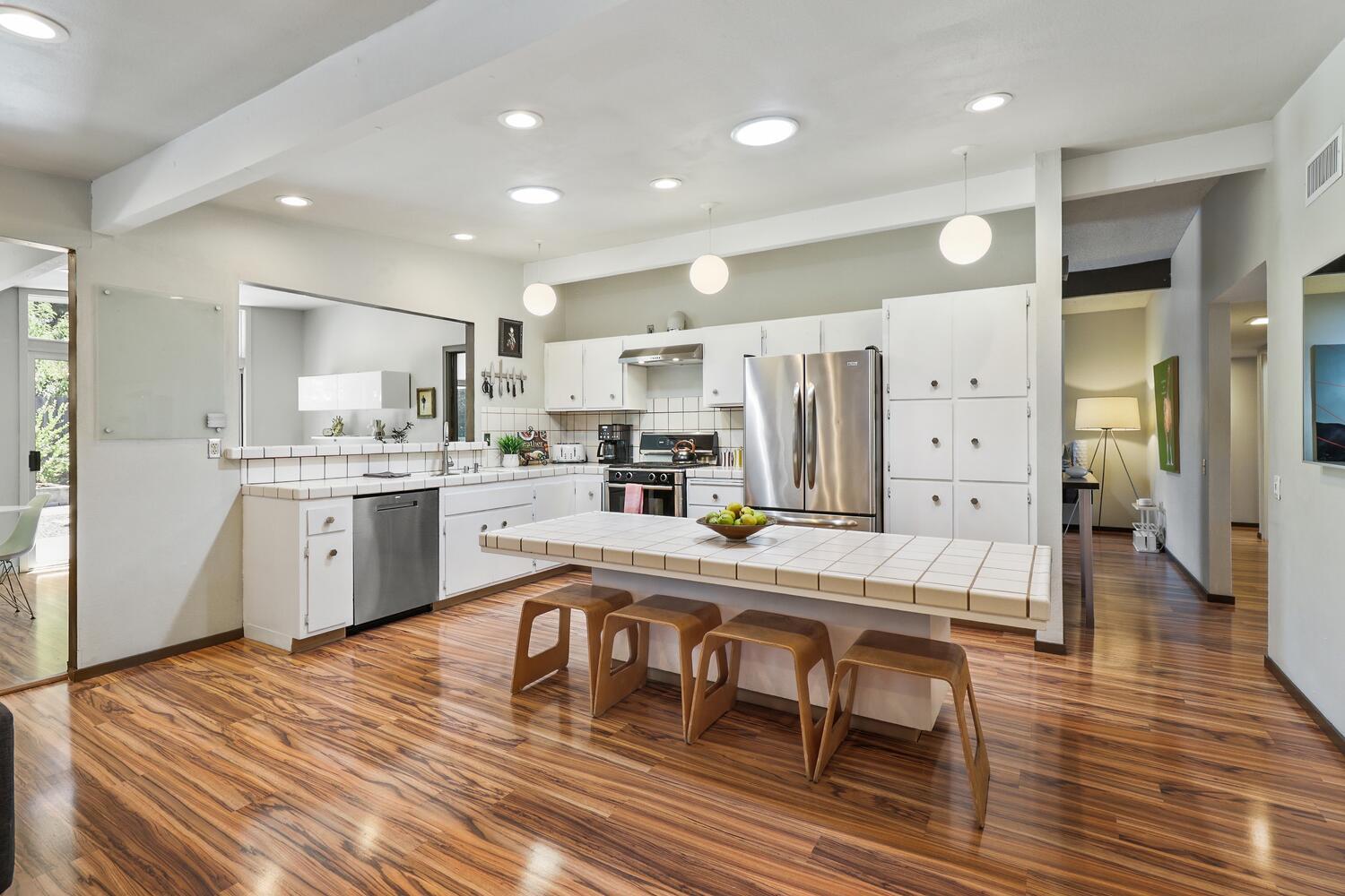 Davis, California, 95616, United States, 4 Bedrooms Bedrooms, ,3 BathroomsBathrooms,Residential,Active,1922279