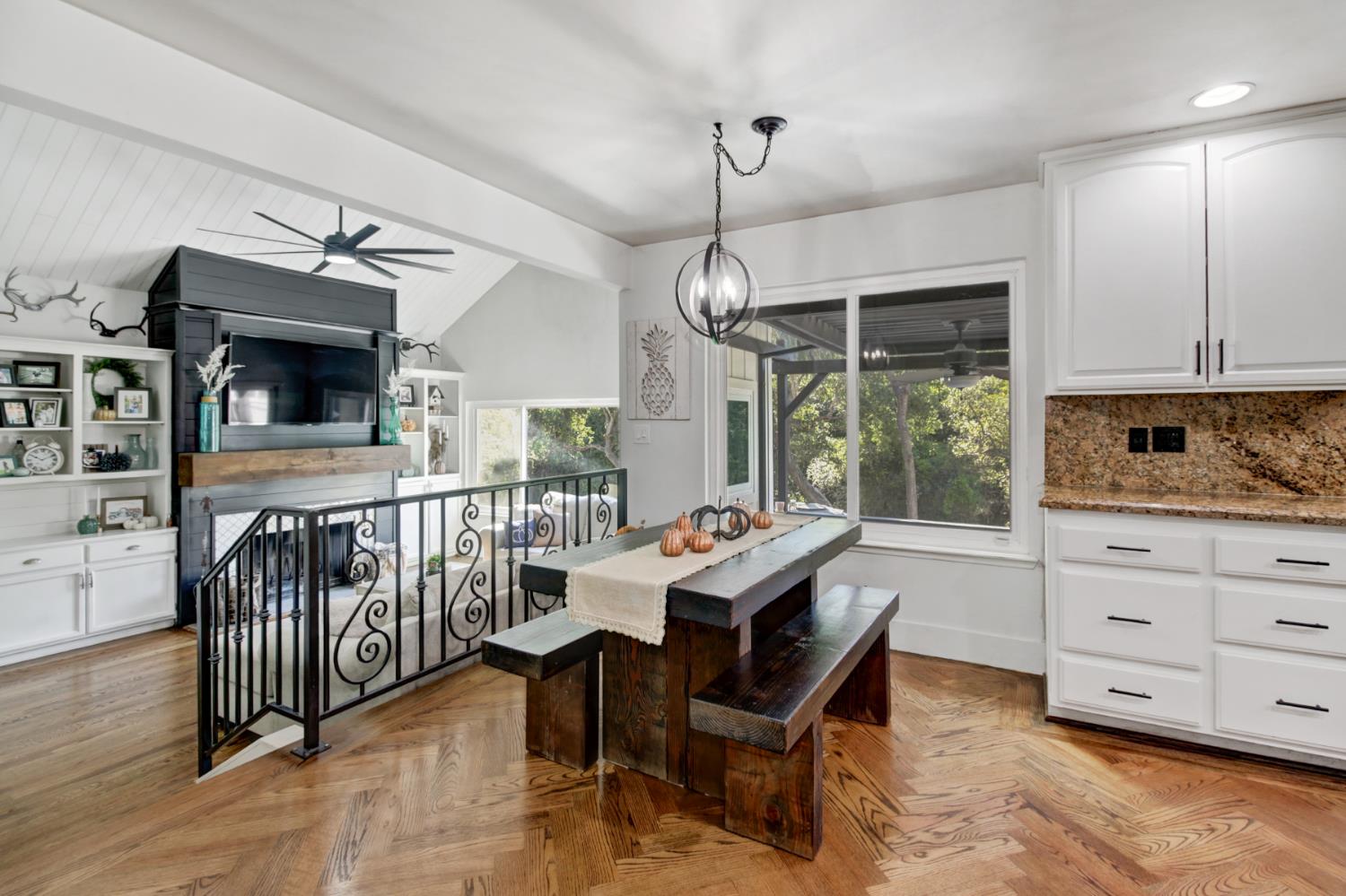 Carmichael, California, 95608, United States, 5 Bedrooms Bedrooms, ,4 BathroomsBathrooms,Residential,Active,1952048