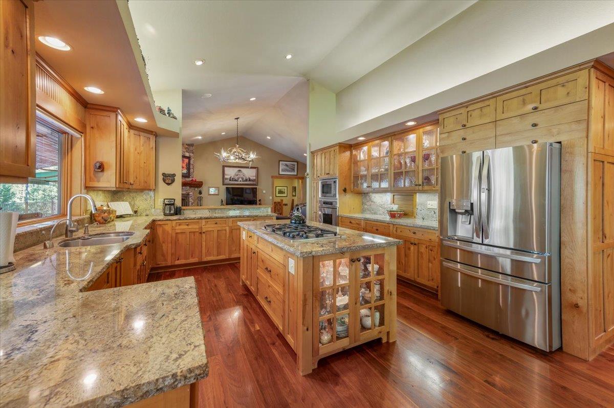 Nevada City, California, 95959, United States, 4 Bedrooms Bedrooms, ,4 BathroomsBathrooms,Residential,Active,1919076