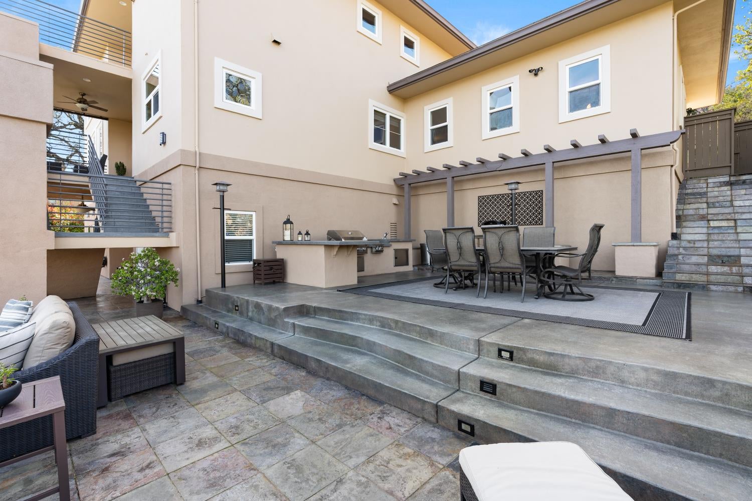 El Dorado Hills, California, 95762, United States, 5 Bedrooms Bedrooms, ,4 BathroomsBathrooms,Residential,Active,2023351