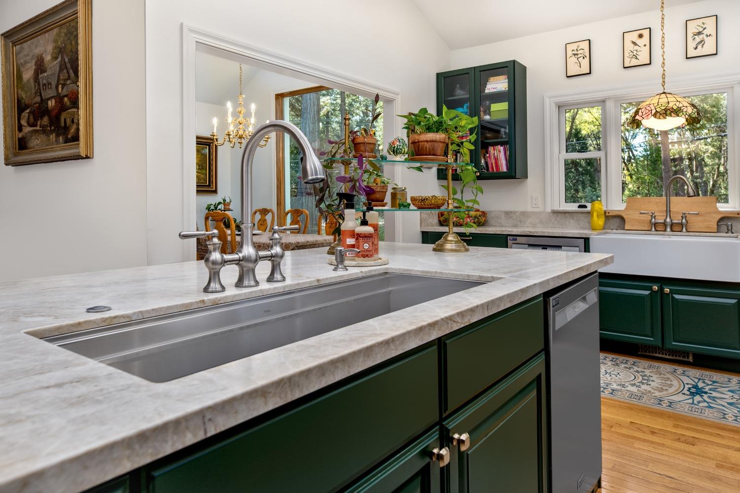 Nevada City, California, 95959, United States, 4 Bedrooms Bedrooms, ,5 BathroomsBathrooms,Residential,Active,1808164